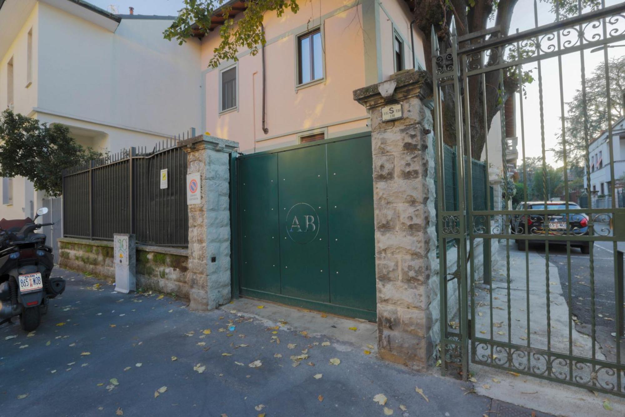 Fiera Milano-City Life Free Parking Villa Anglia' S Bridge Exterior foto